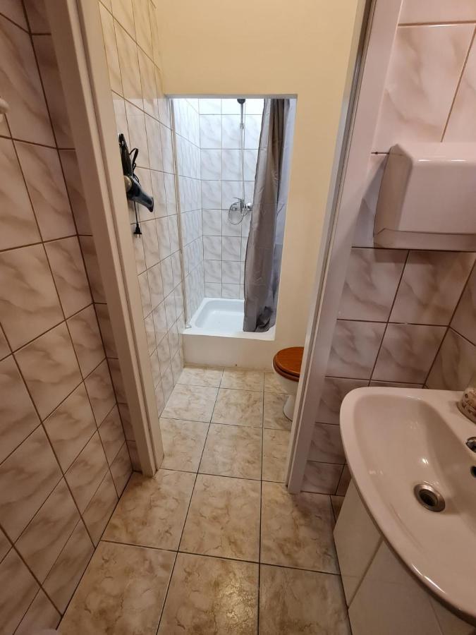 Fantastic Waw - J7 Room A Варшава Экстерьер фото